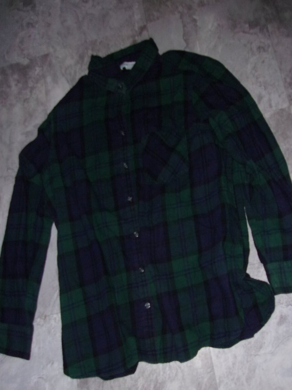 size extra large womens plaid flannel shirt soft button up top gorpcore blue